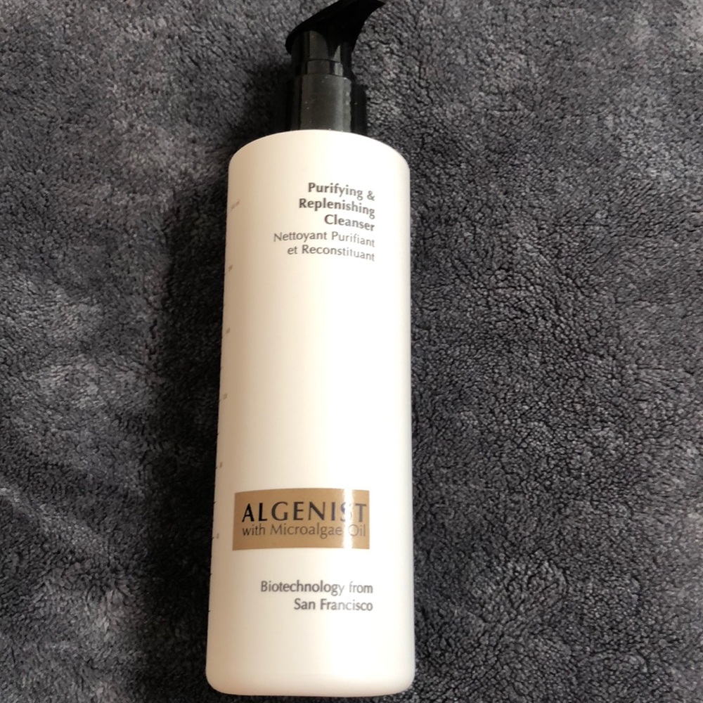 Algenist cleanser